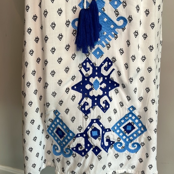 THML COVER UP/DRESS - Picture 3 of 9